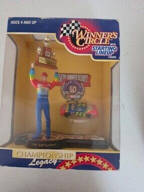 Jeff Gordon Vintage 1997 Winners Circle Figurine And Diecast